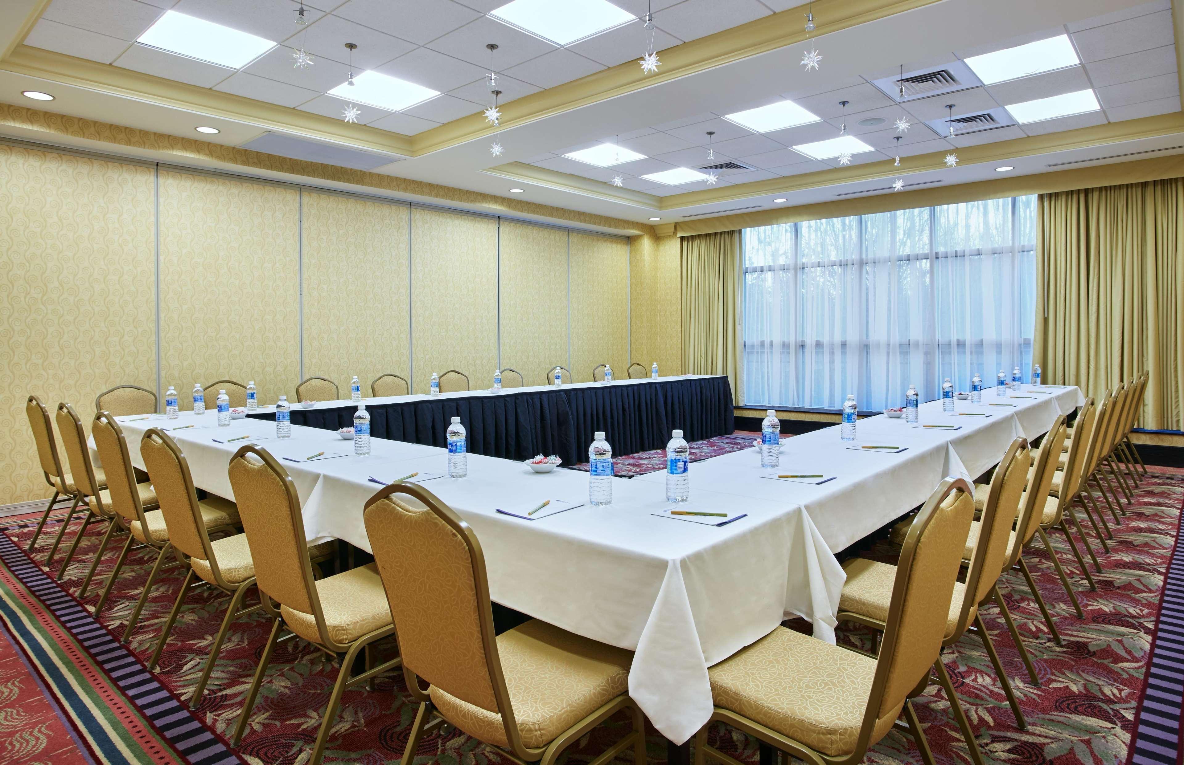Hilton Garden Inn Rockville - Gaithersburg Ngoại thất bức ảnh