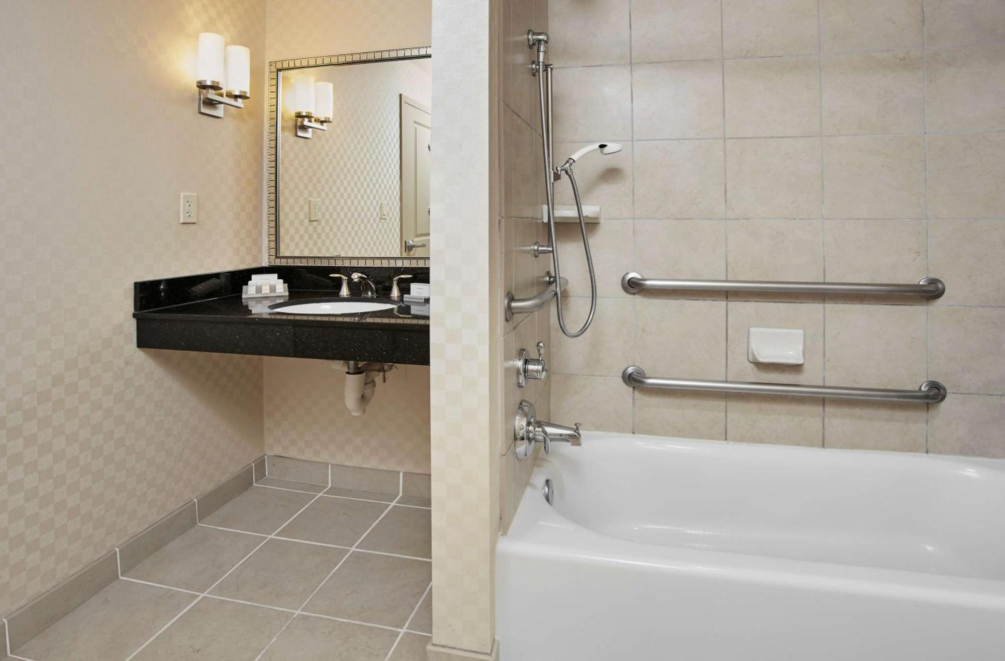 Hilton Garden Inn Rockville - Gaithersburg Ngoại thất bức ảnh
