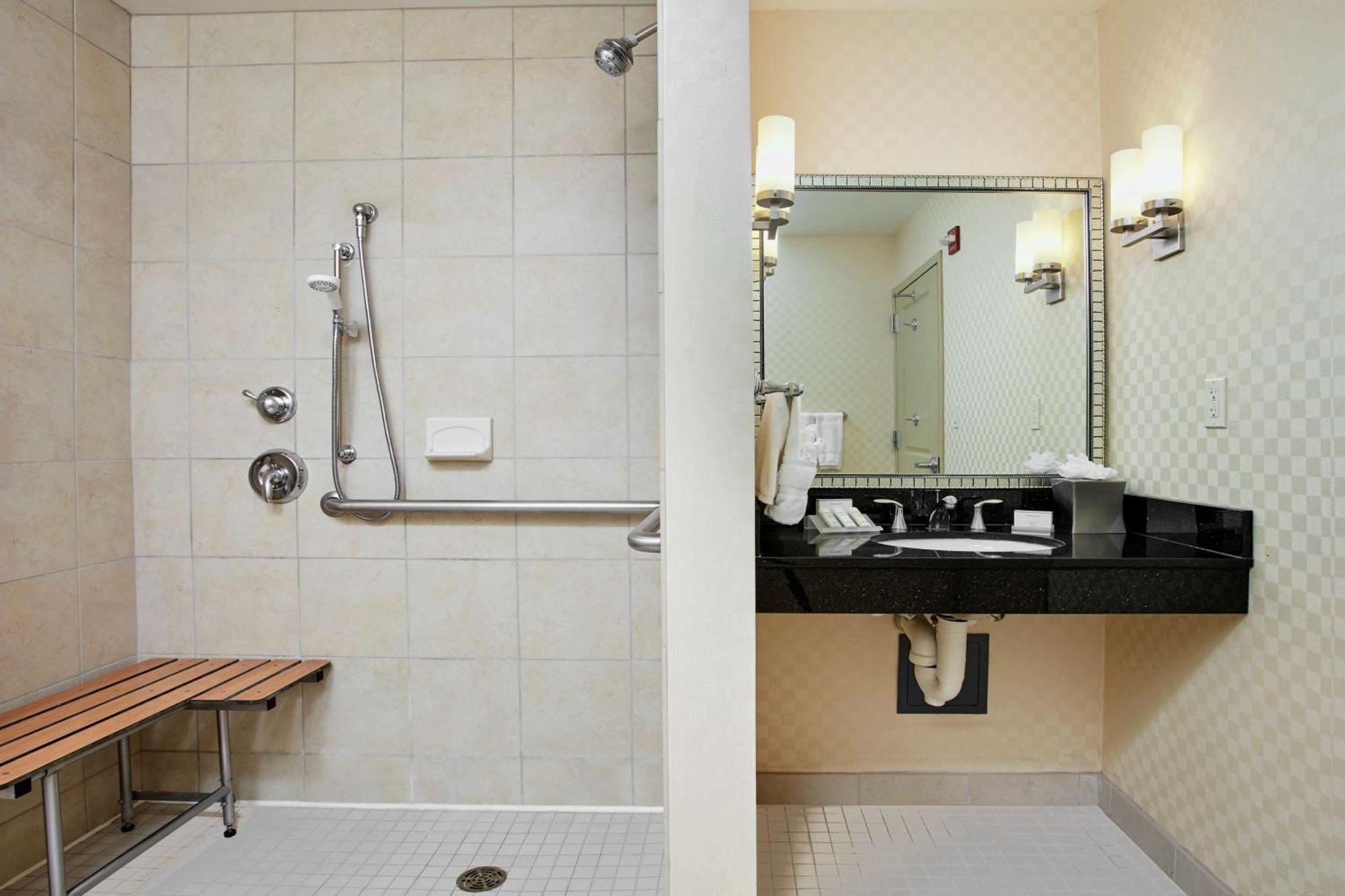 Hilton Garden Inn Rockville - Gaithersburg Ngoại thất bức ảnh